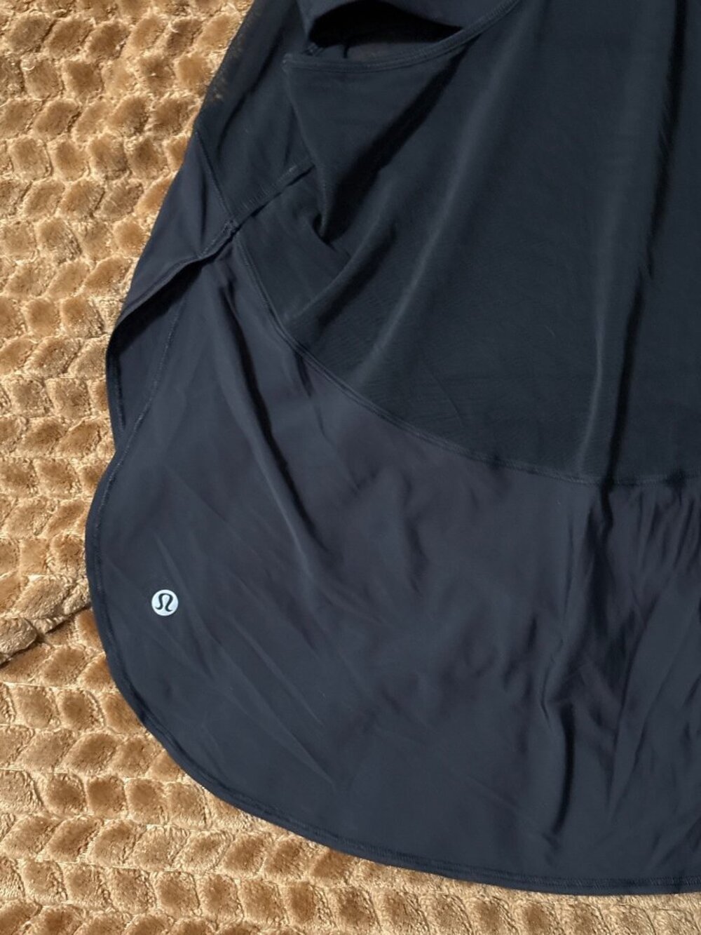 EXCELLENT Lululemon Twist Around Tank Top Built-In Bra Yoga Activewear Black 8 - Picture 6 of 8